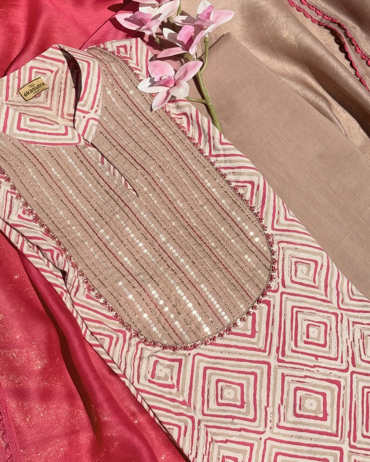 Gulnaar Suit Set