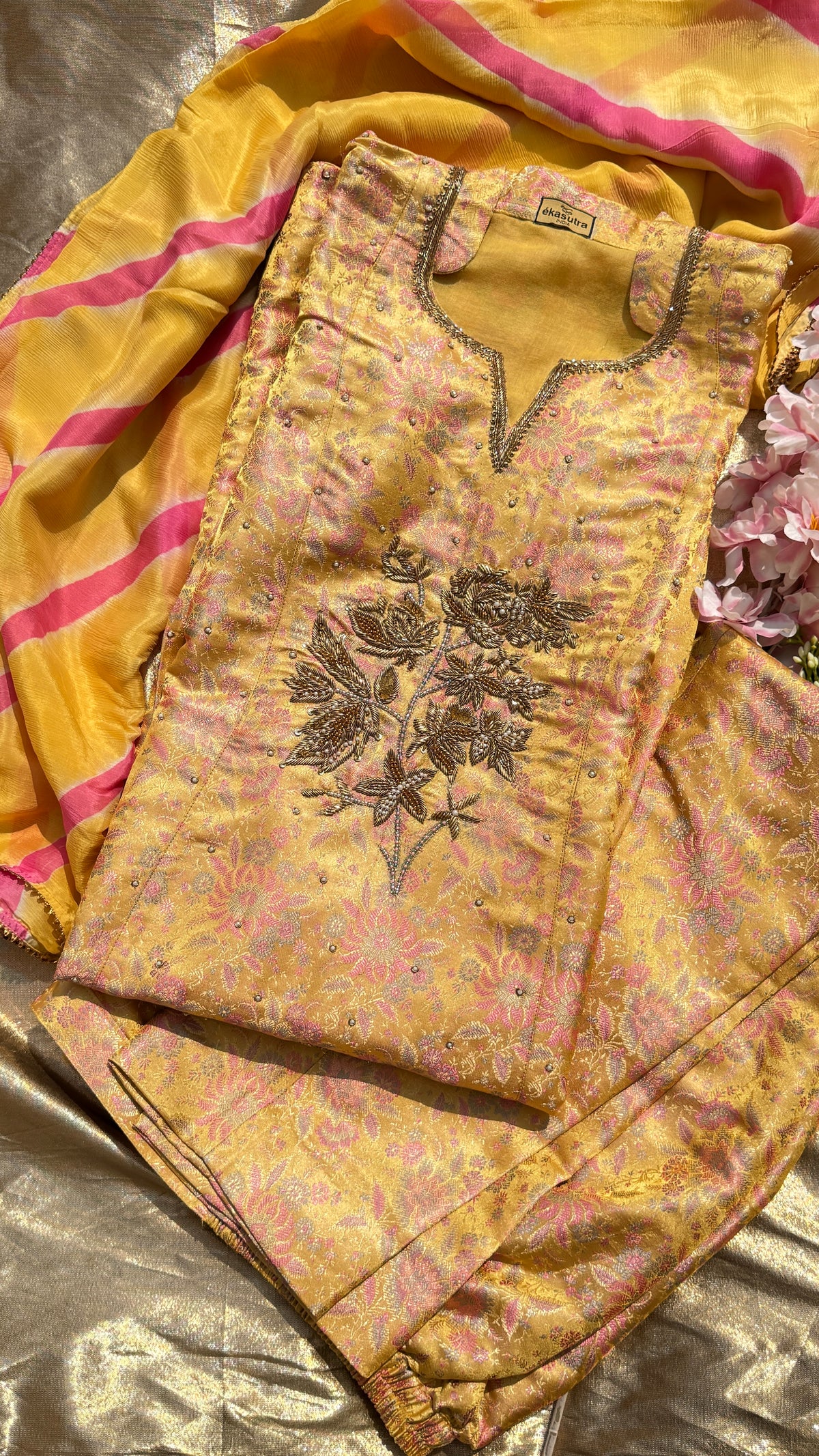 Banarasi Zardozi Majesty