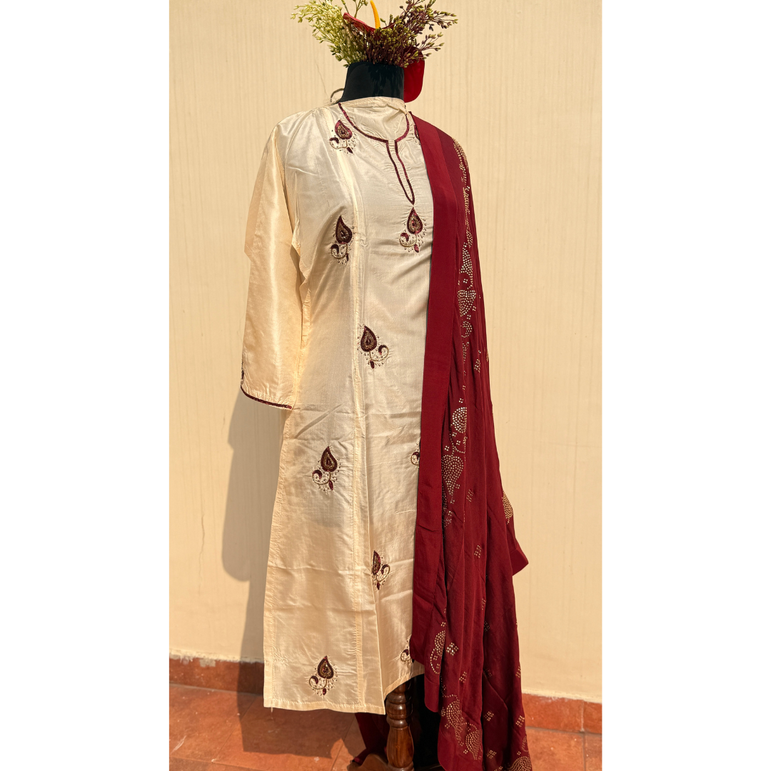 The Noor Suit - Off-white & Maroon